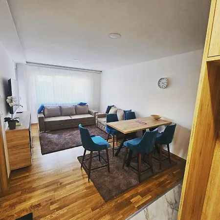 Vip Ogi 124 Apartment